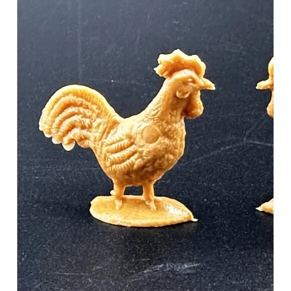 Molded Plastic 1950s Farm Animals Roosters Chickens Vtg Tim Mee Marx Auburn ? - Picture 4 of 5